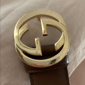 Gucci Leather Belt with Interlocking ‘G’ Buckle